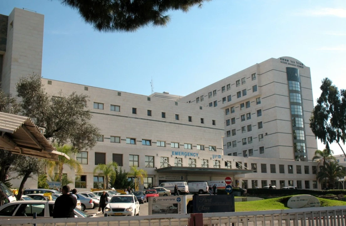 How does the health care system work in Israel?
